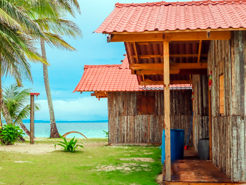 Cabañas en Isla Guanidub